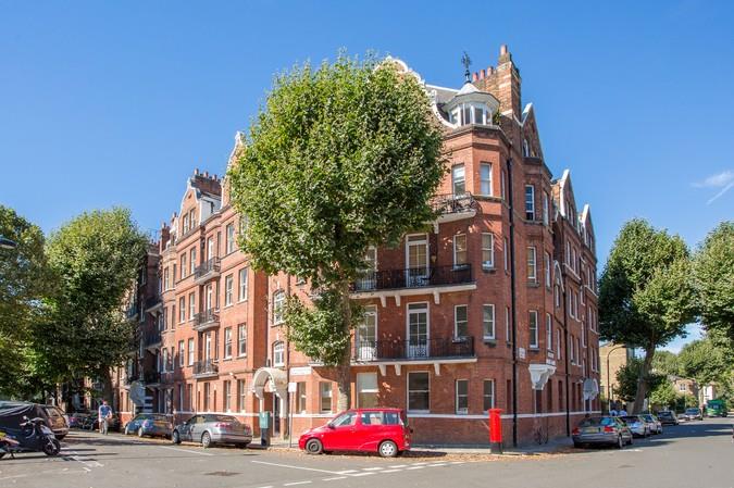 3 bedroom flat to let in Digby Mansions, Hammersmith, W6 Willmotts Residential