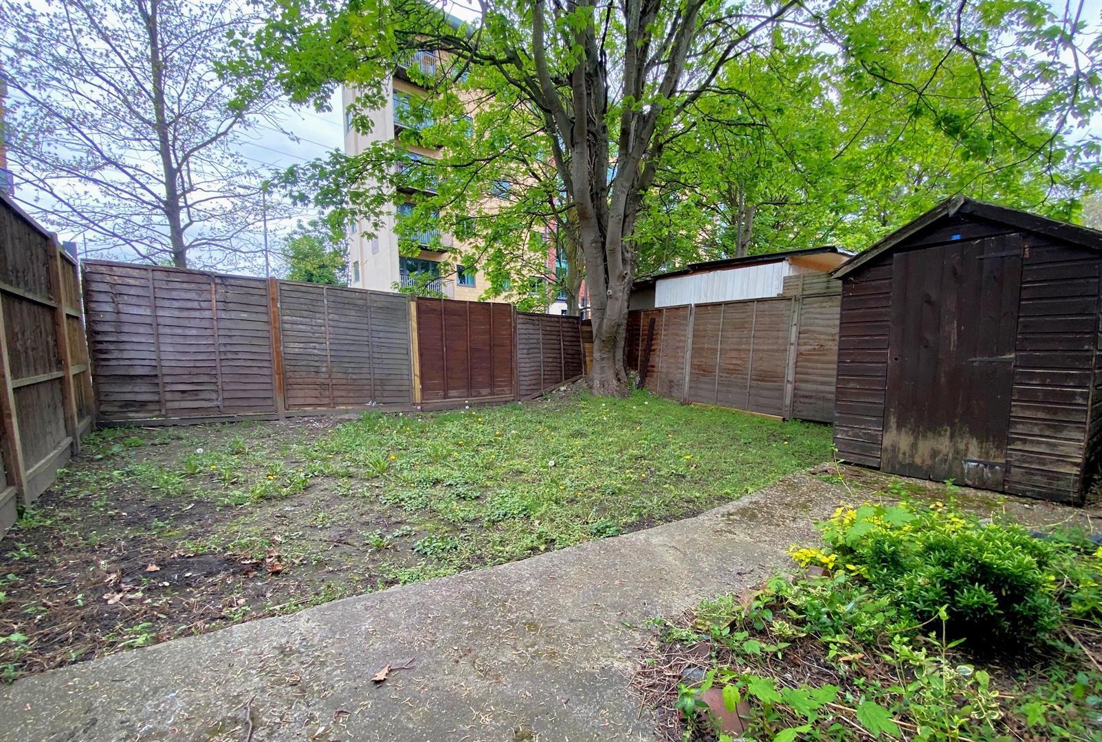 2 bedroom flat for sale in Runnymede, Colliers Wood, SW19 Eddison White