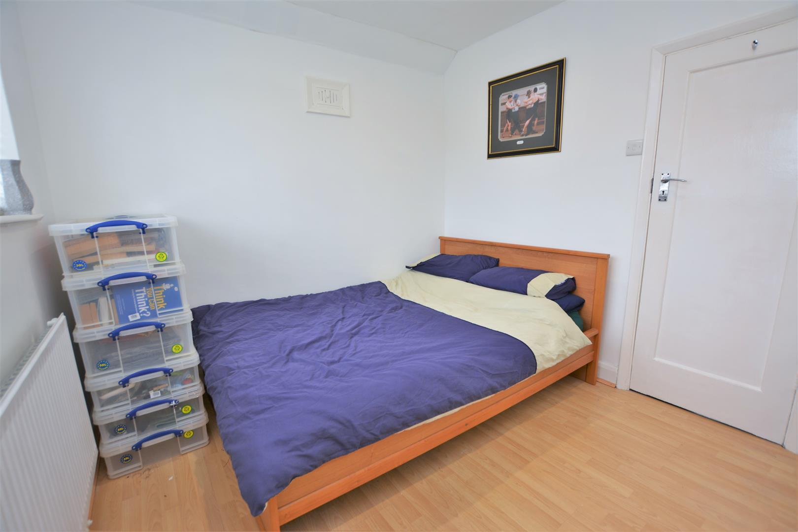 2 bedroom flat for sale in Runnymede, Colliers Wood, SW19 Eddison White