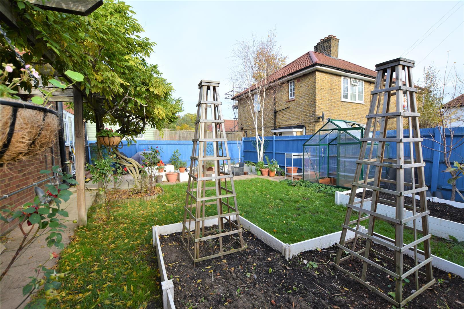 3 bedroom house for sale in Canterbury Road, Morden, SM4 Eddison White