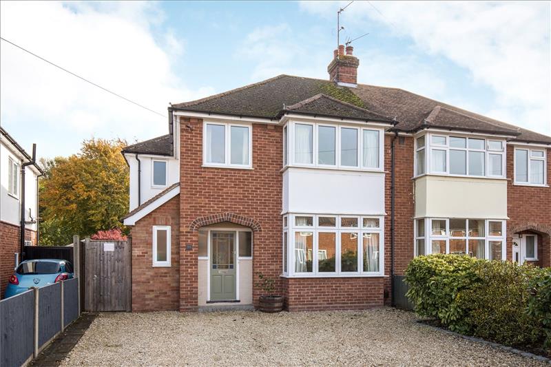 4 bedroom house for sale in Grenville Avenue, Aylesbury, HP22 Nash
