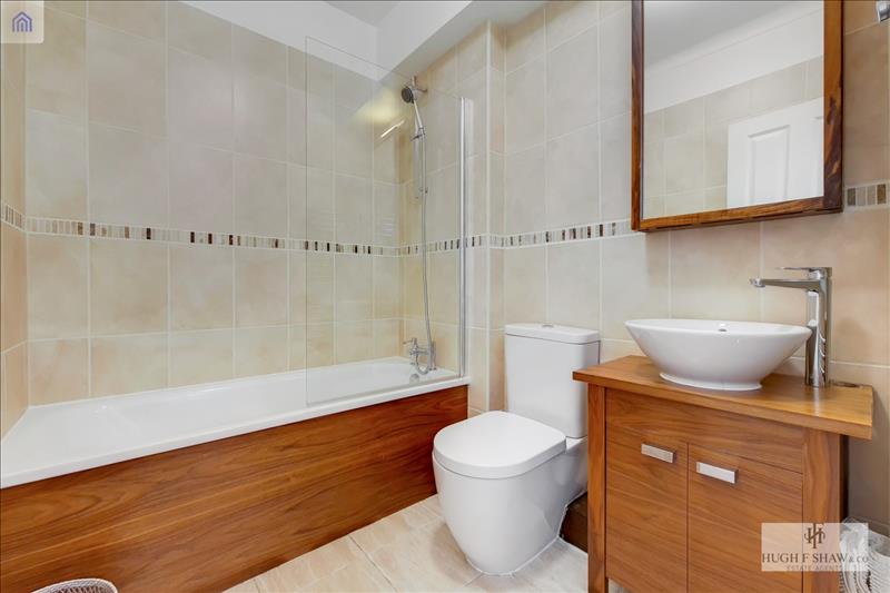 Property Image1a168b06-28ae-45f8-a771-6f81008efbec