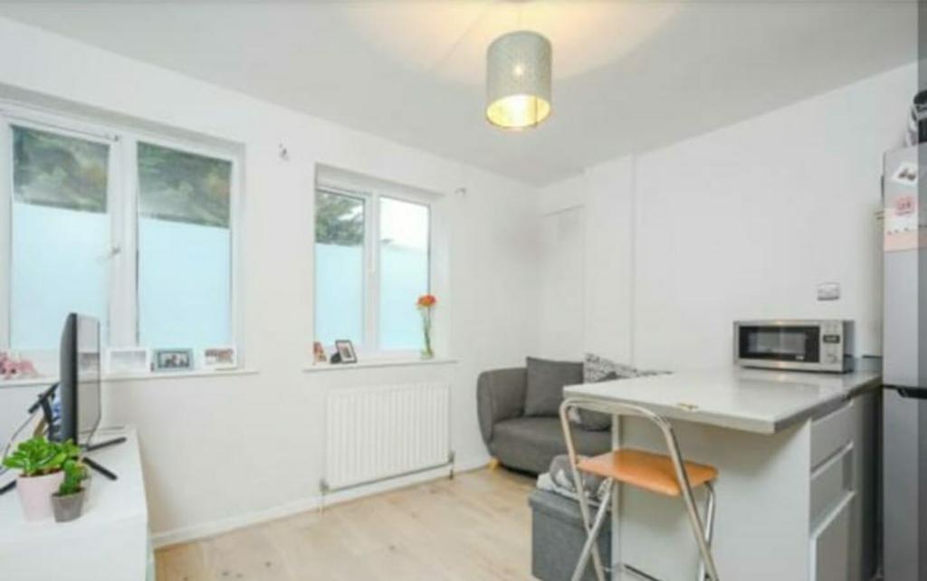 Property Image361ac66a-70c3-4ec8-9a1d-1378ae72f116