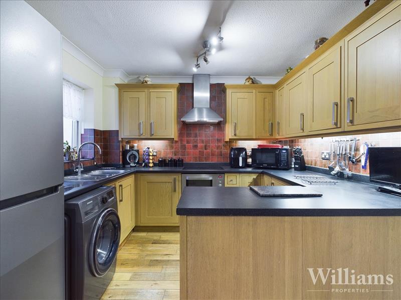 Property Image45a63f99-2c0c-4560-b79d-4787a7c0db1f