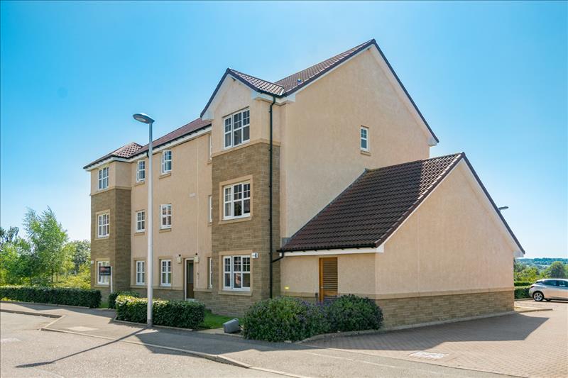 1 bedroom flat for sale in 17C Whitehouse Gardens, Gorebridge, EH23