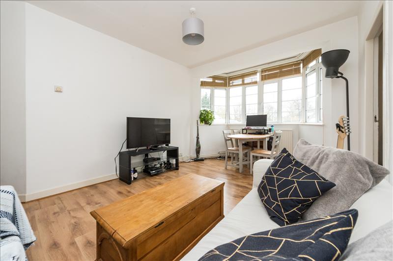 Property Image4db518ed-acea-43a2-9424-65c18733a3bb
