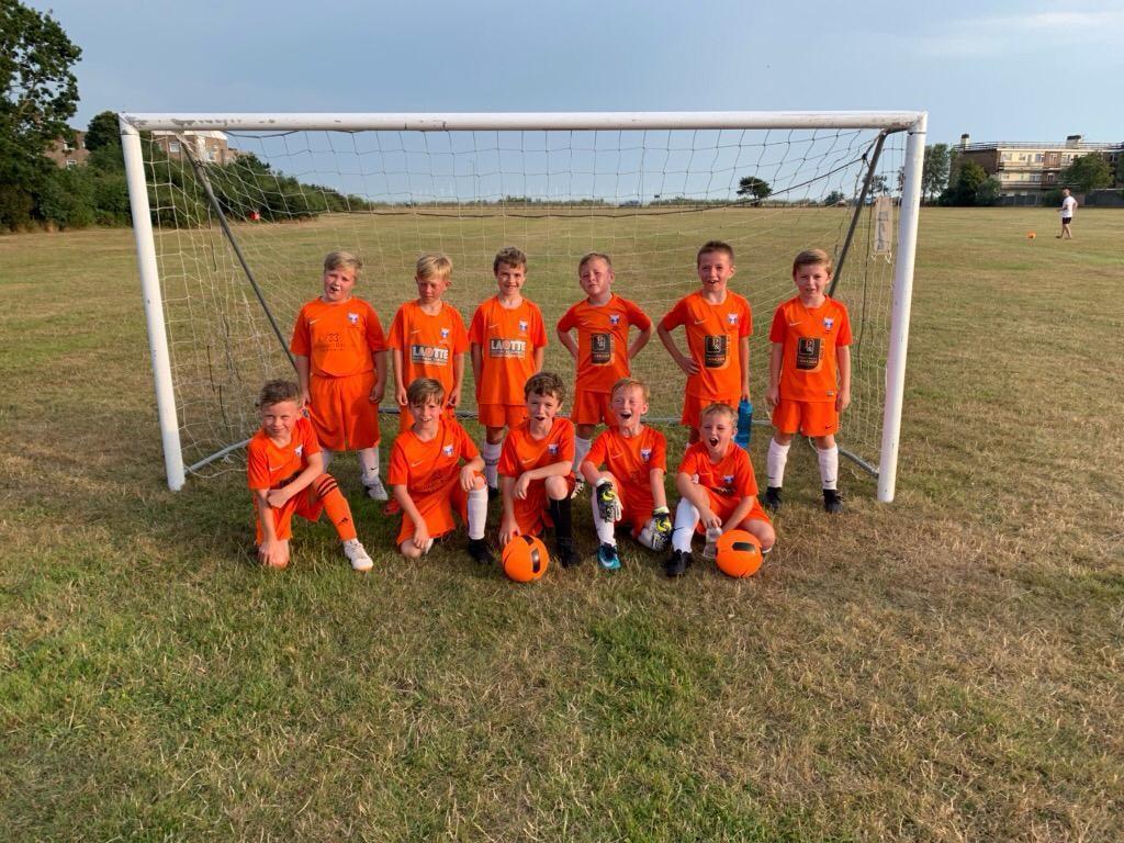 <order>0</order><label>Palmer and Partners Clacton. Sponsor Holland FC. Clacton estate agents </label>