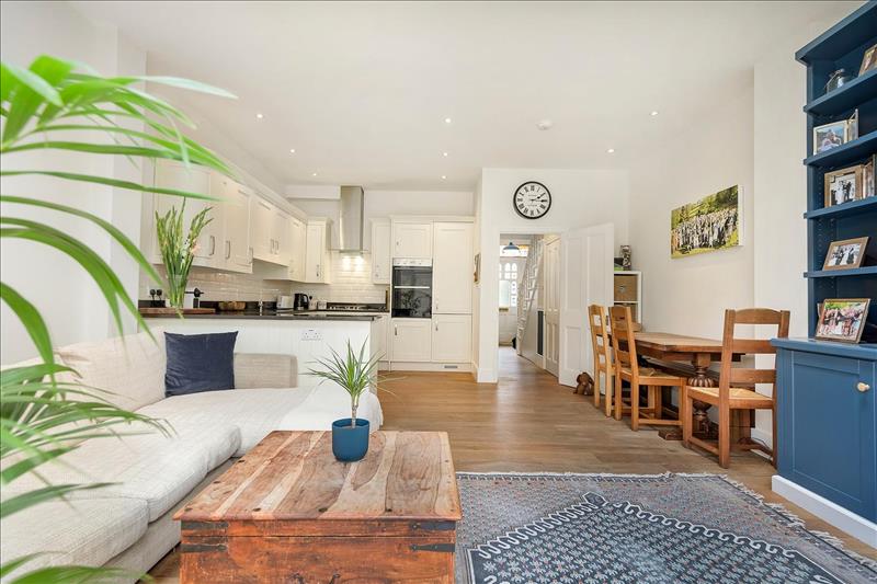 4 bedroom house for sale in Mount Road, London, SW19 Loney Miller