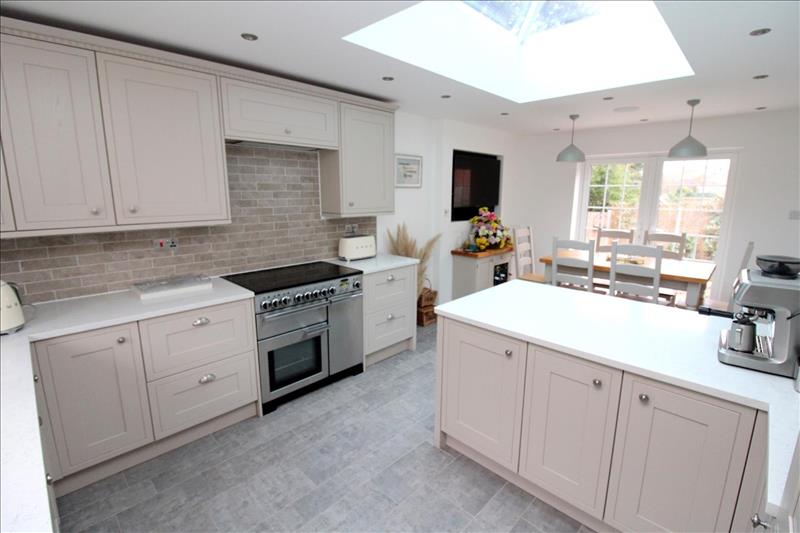 Property Image74e26e6b-c9b9-4a23-bb9b-e353d479d277