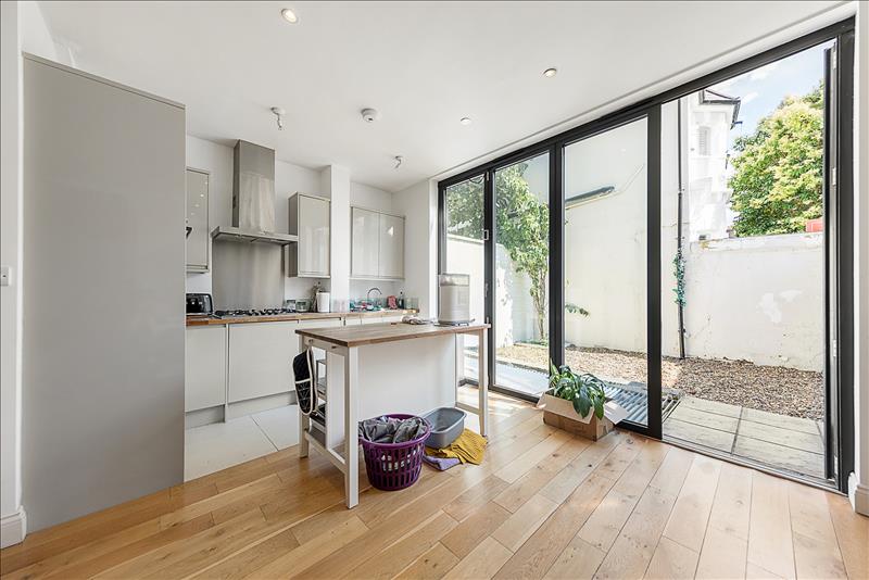 Property Image7986b8aa-a765-4014-8356-9239381b849f