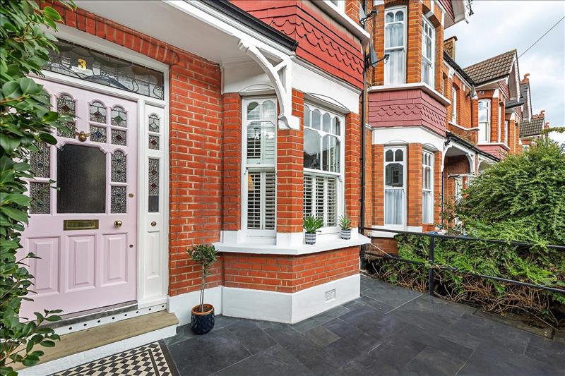 4 bedroom house for sale in Mount Road, London, SW19 Loney Miller