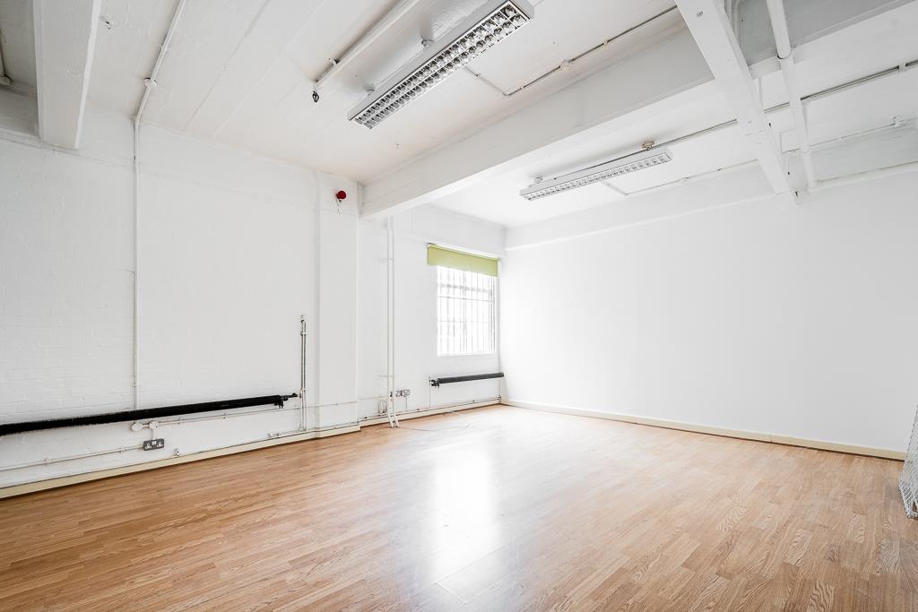 Property Image94c9a1b9-a3e1-4453-a075-d07a45737336