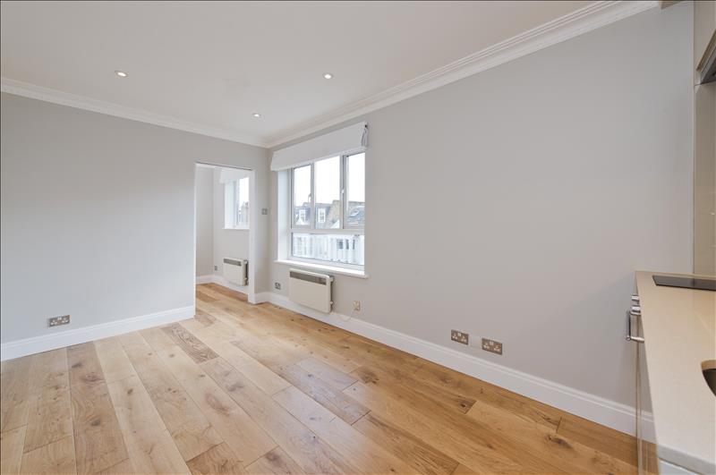 Property Image9a243efc-8246-4c93-b47a-6e641341e03d