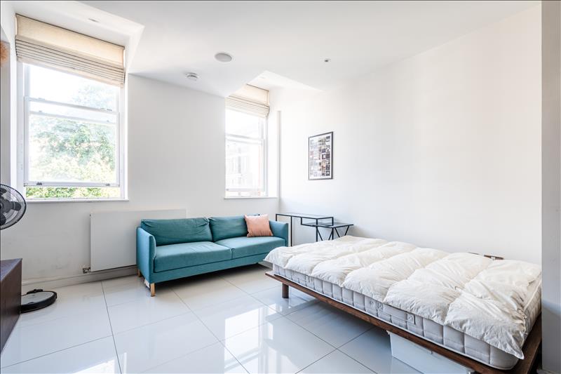 Property Imagea05a0ea9-47ce-47f3-81d6-6c6a7187084a