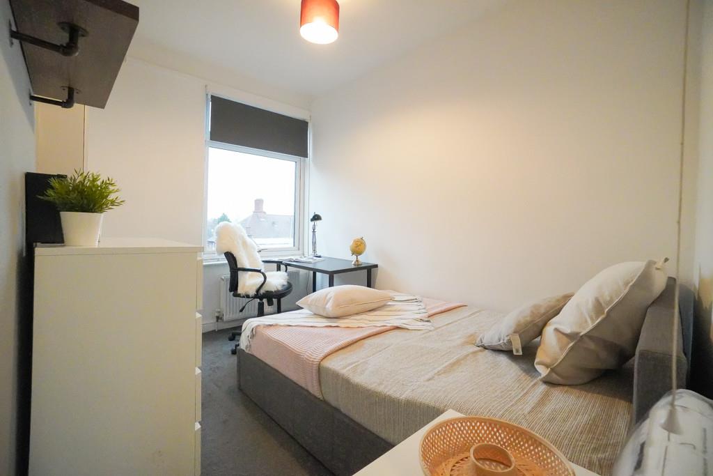 Property Imageb9978c2b-b00a-4354-bfa9-9f903cc5cc70