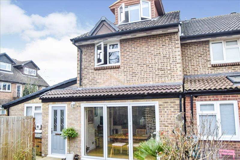 2 bedroom end of terrace house for sale in Ruskin Way, Colliers Wood, SW19 Ellisons Estate Agents