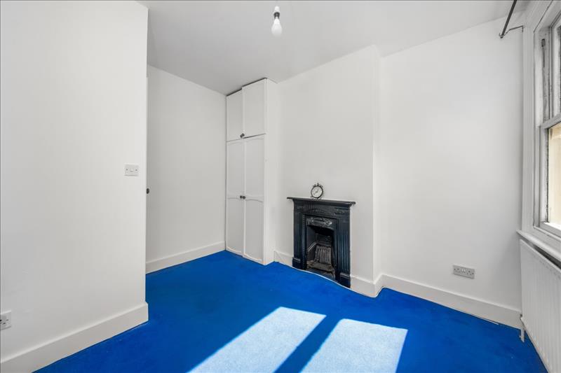 2 bedroom apartment for sale in Gipsy Road, West Norwood, SE27 Pedder