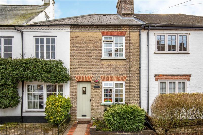 2 bedroom house for sale in Wigginton Bottom, Tring, HP23 Nash