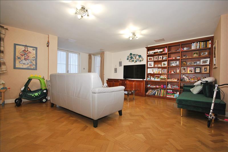 Property Imagef37049e6-be91-45d5-9b1b-025894b51c3c