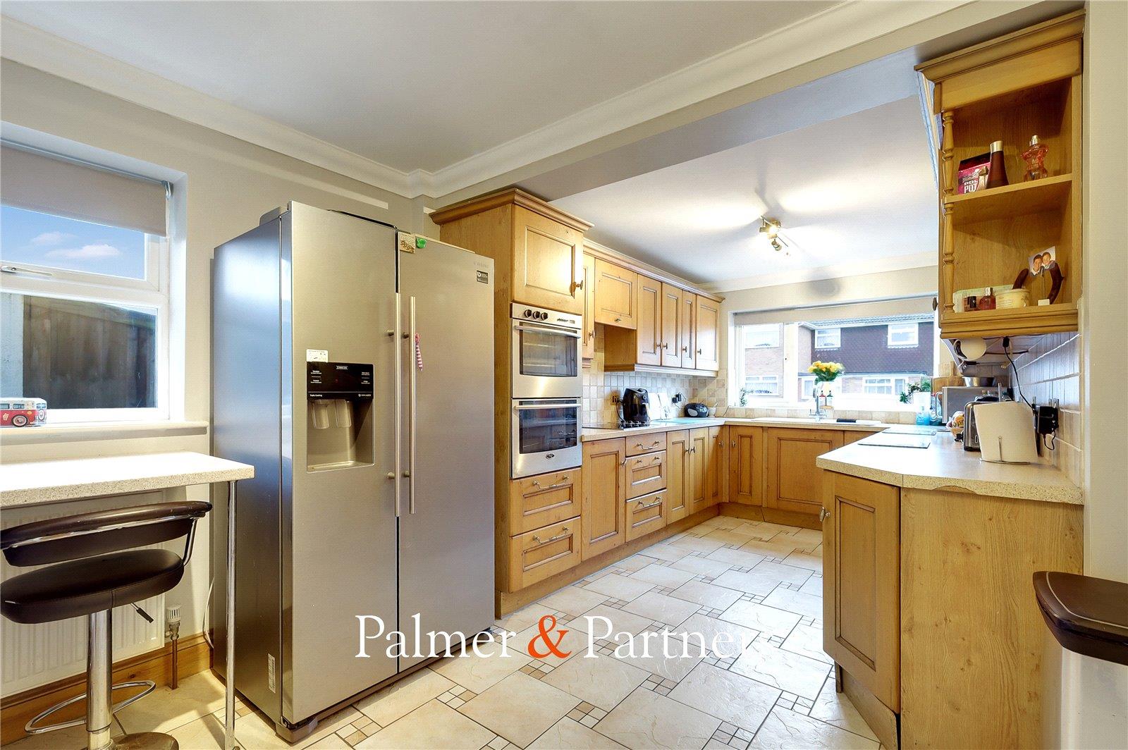 Property Image001e0993-9d3e-40e2-a779-24a63536d88a