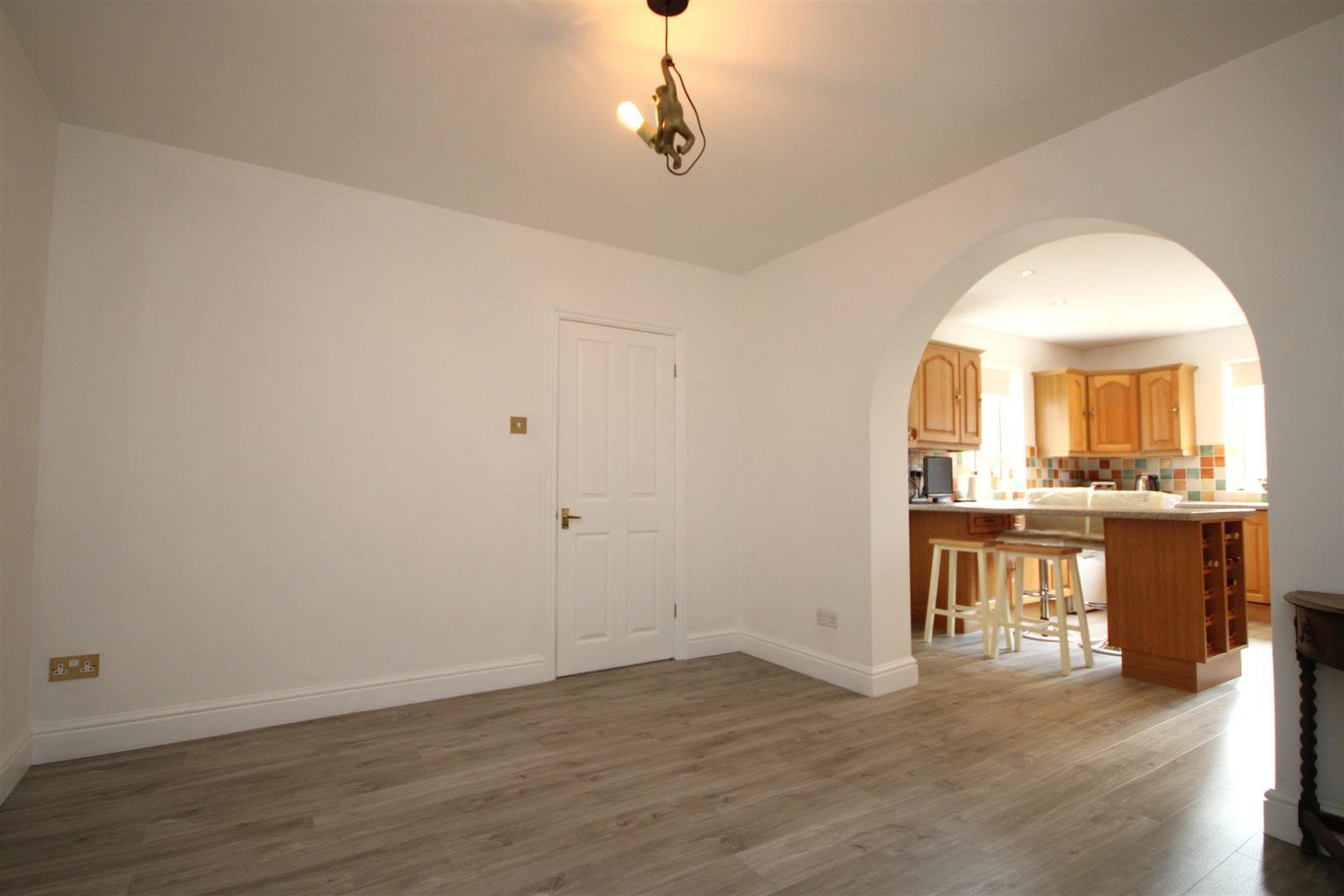 3 bedroom detached bungalow to let in Dorking Road, Guildford, GU4 Cavenders