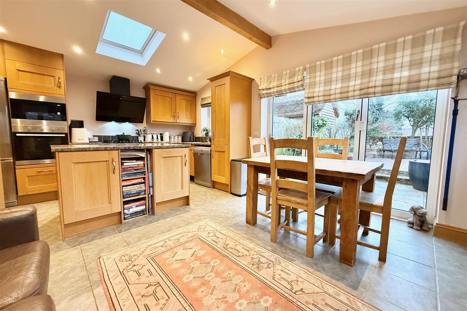 Property Image02986cd3-9af0-4b8c-860d-aecd83e5445c