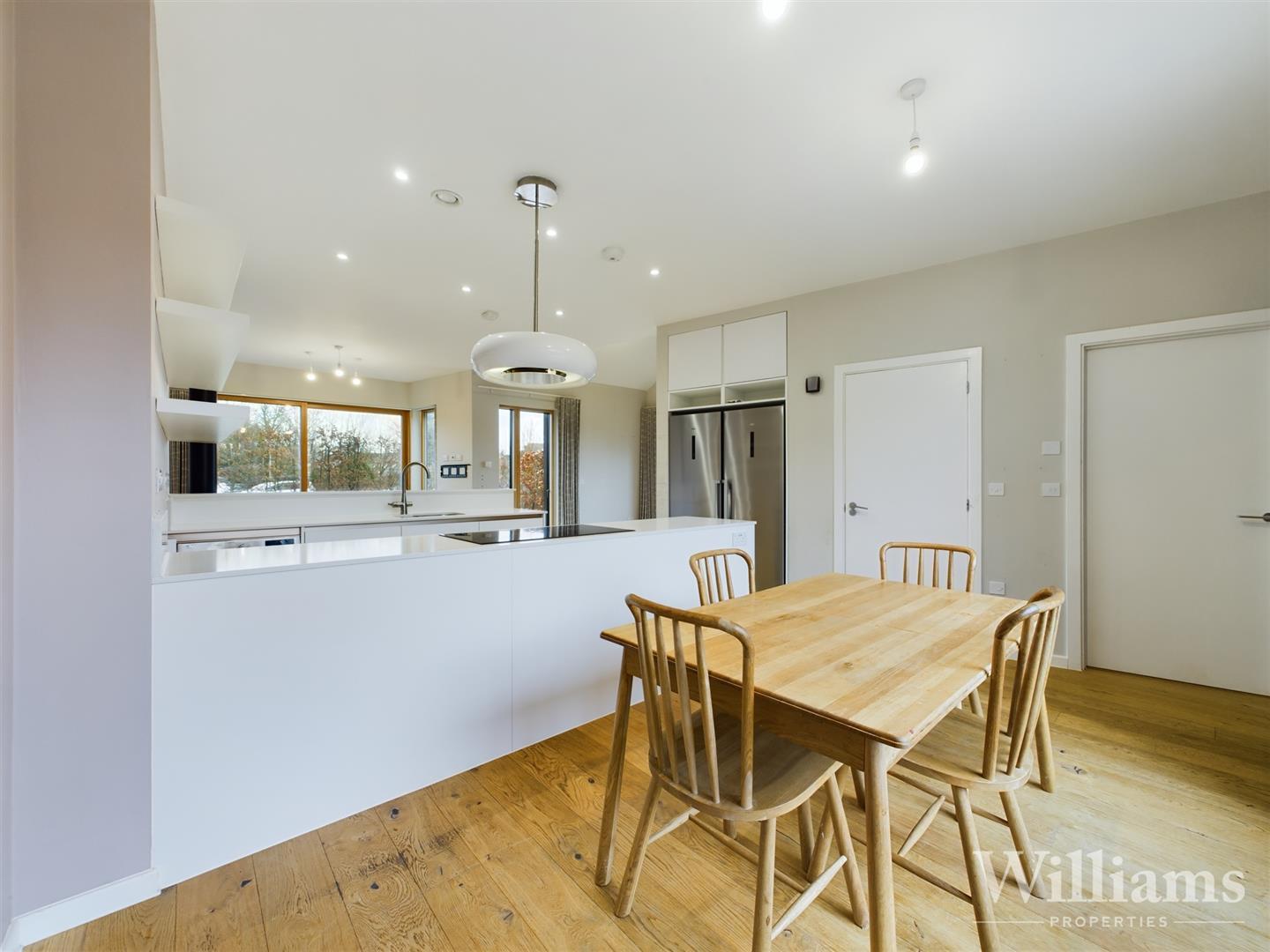 Property Image03fefb60-782d-45dd-90d6-1a1cd76813f4
