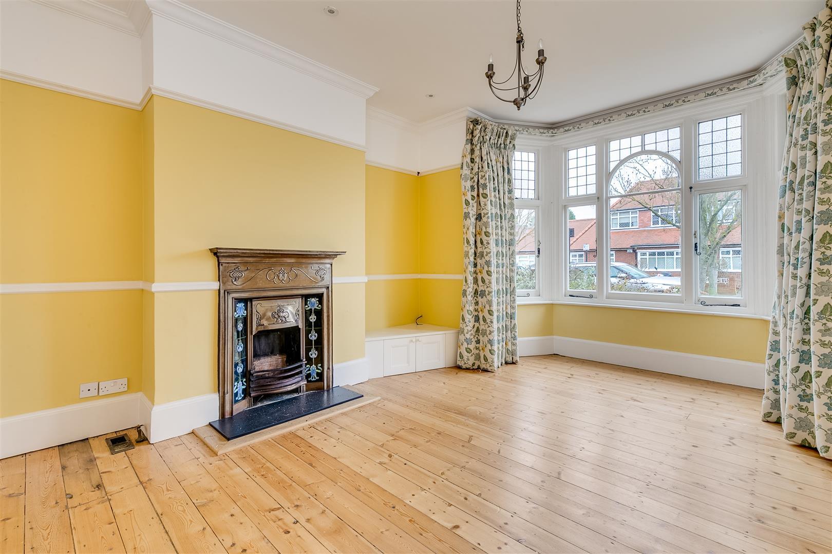Property Image04d42dcf-3df4-45f0-986e-3b498fd95286