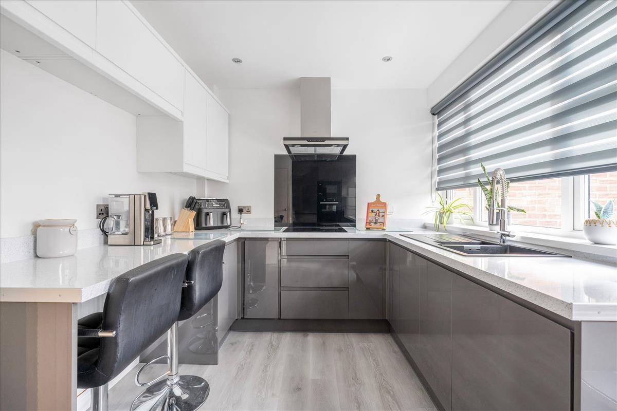 Property Image076138c0-98c6-4bc9-972f-cfaeb561d49e
