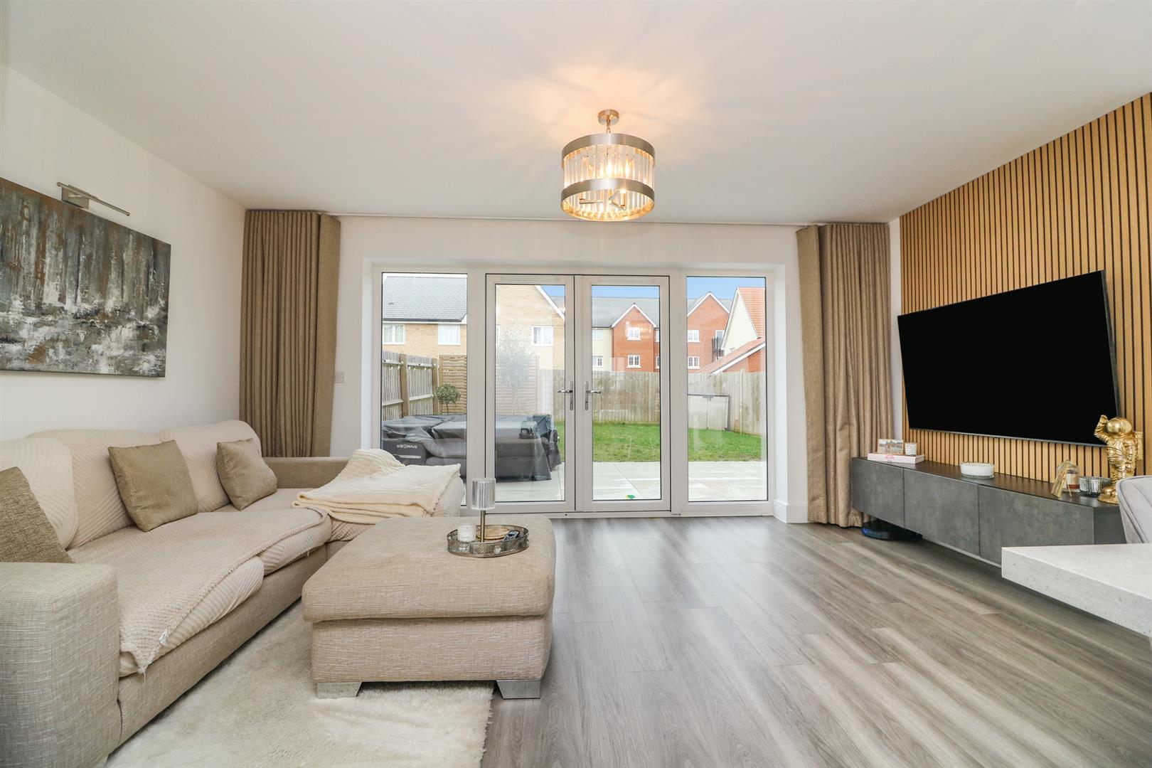 Property Image0890842f-a46f-41ad-bd83-735b99acf1a4