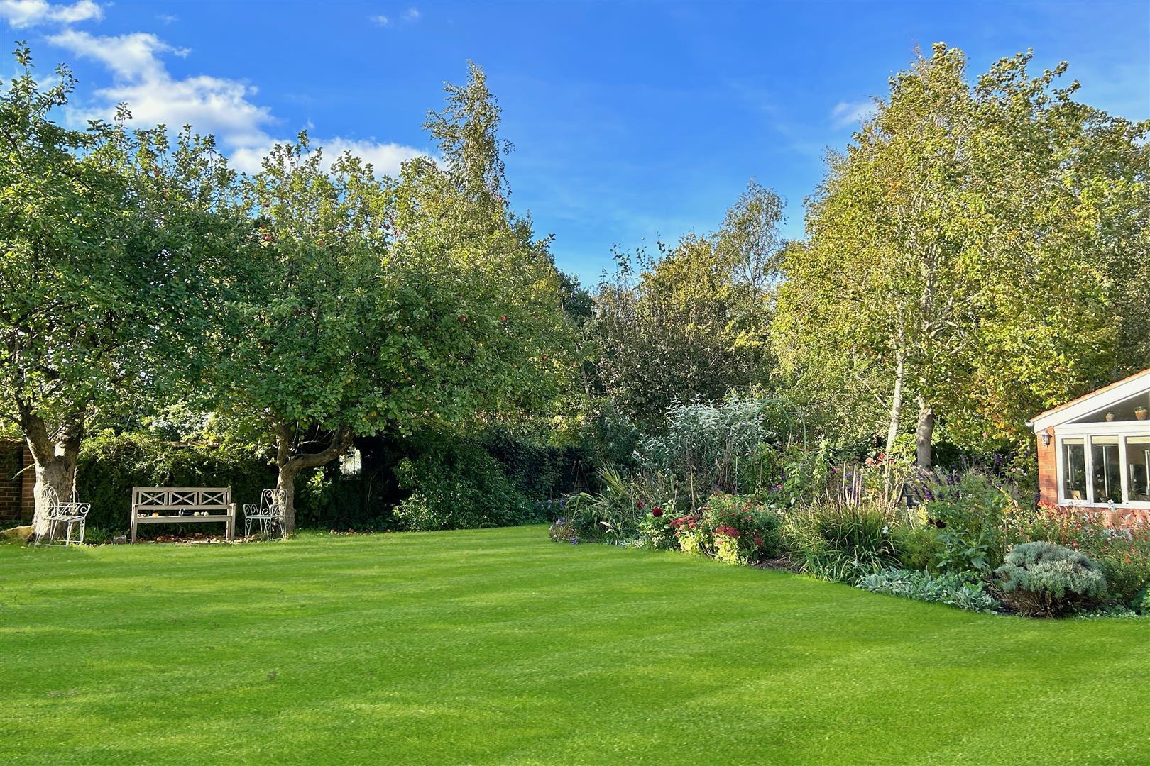 Property Image0b6e9237-b0be-4fea-8759-13a975d5ff69