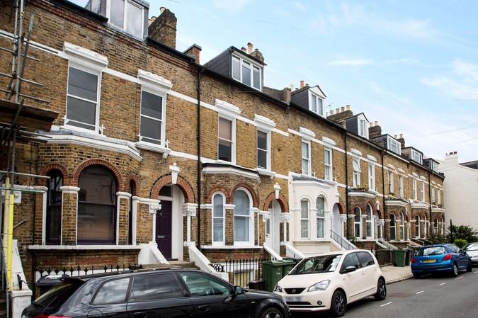 Exterior (1).jpg