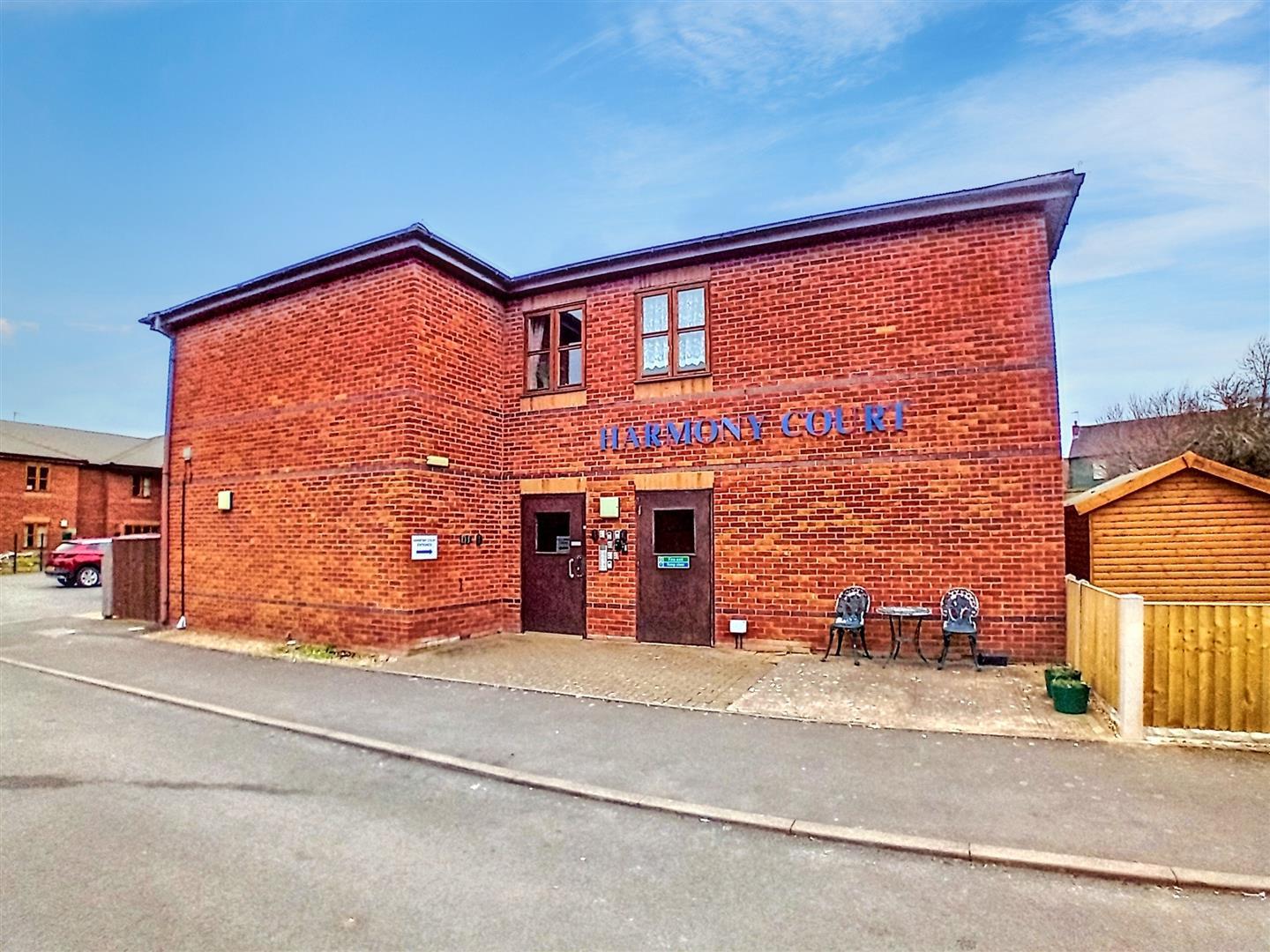 Property Image0d6eee84-cd29-451b-93ef-18d3e5109cc1