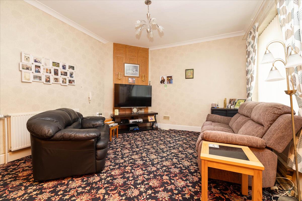 3 bedroom end of terrace house for sale in 37 Easthouses Road, Dalkeith