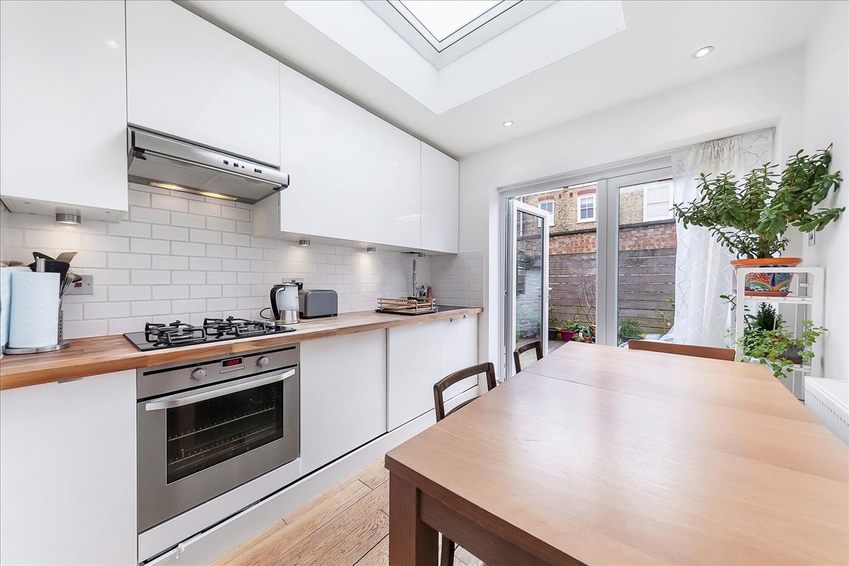 Property Image0e9792ac-11fb-4c5e-8805-e4f85e499ef6