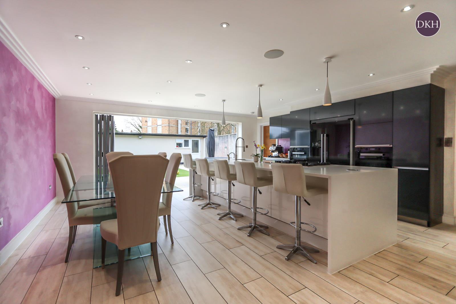 Property Image0f1362bb-1435-491d-8aa9-7872b17214a3