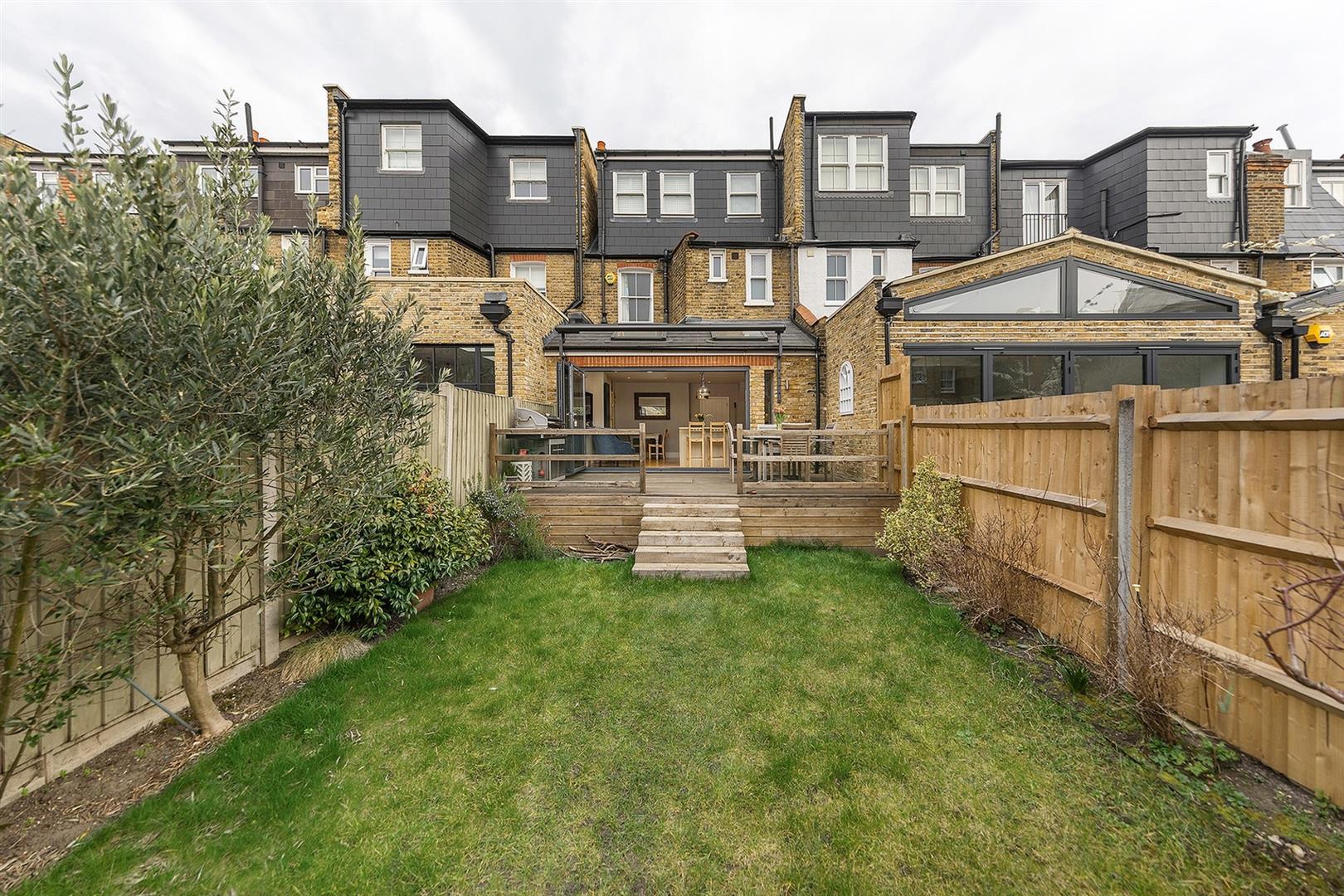 4 bedroom house for sale in Durnsford Avenue, London, SW19 Loney Miller