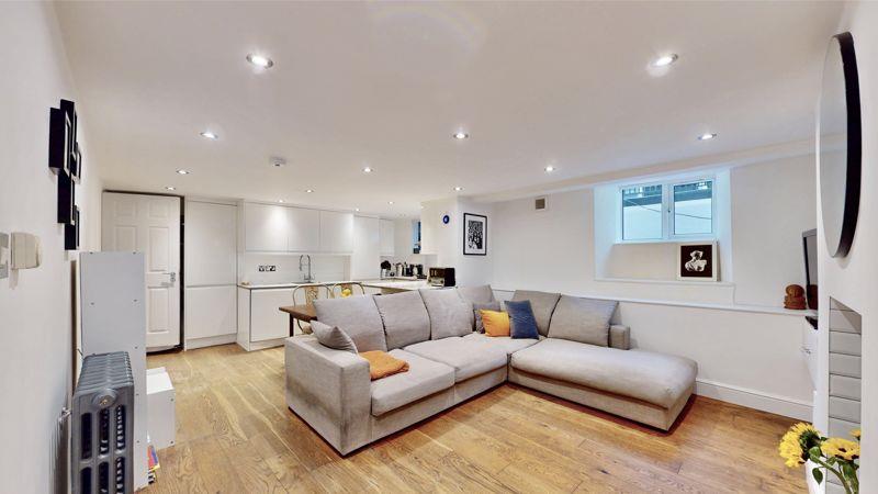 Property Image11822fd9-b5d0-4a58-bed4-db3243c645cf