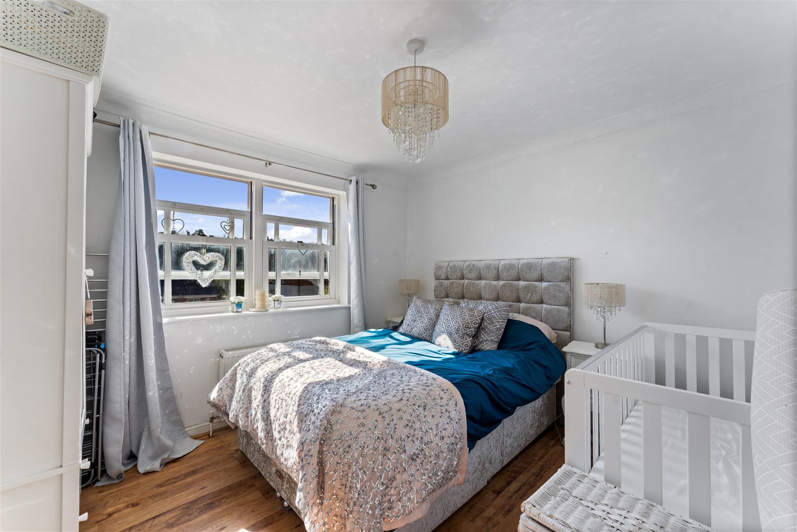 1 bedroom flat for sale in Eaton House, Guildford, GU1 Cavenders