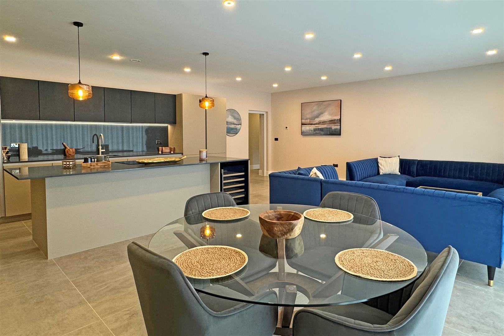 Property Image12b32142-b70f-4242-8e23-b86c2ac169a3