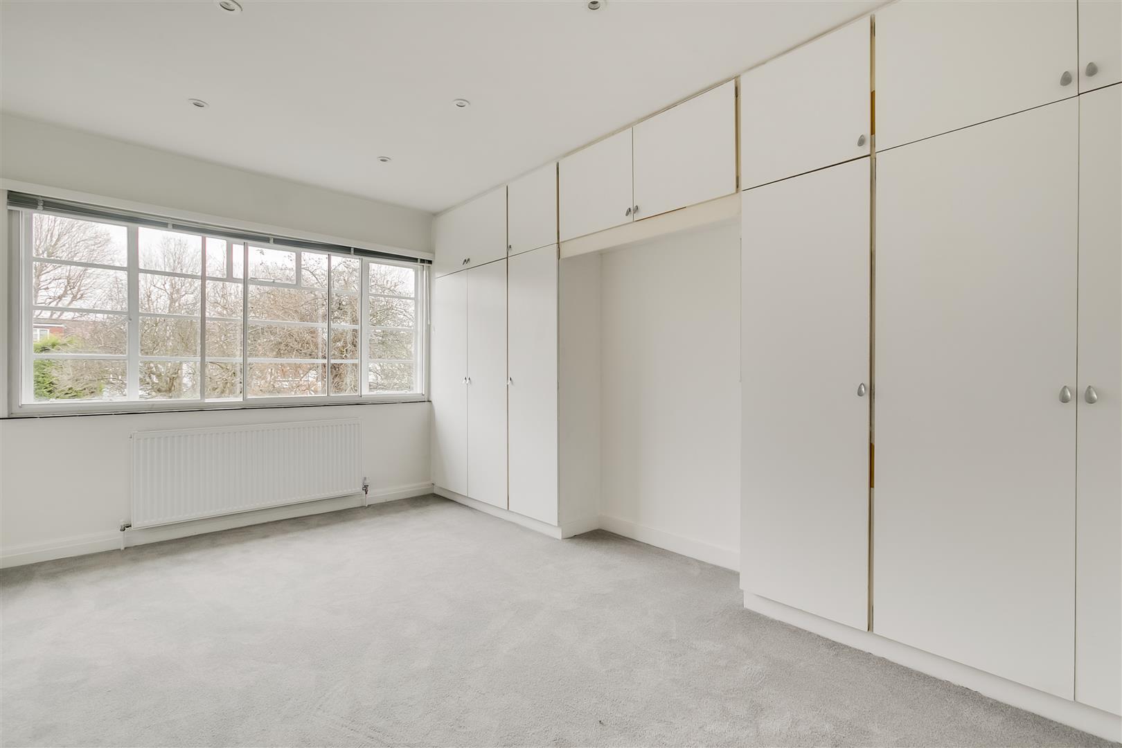 4 bedroom semidetached house for sale in Ellesmere Road, London, W4