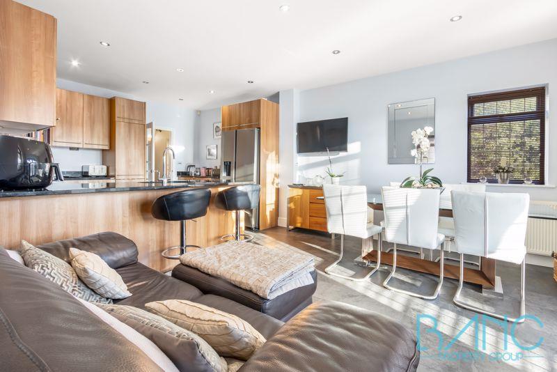 Property Image15d73bfa-b17b-4272-84d8-d6cdf7c844bb