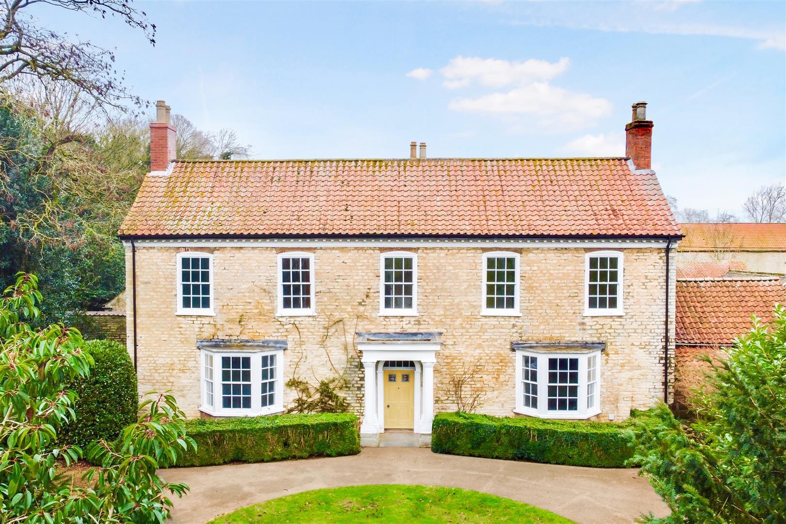 Property Image16fc0d84-c046-494a-8780-35ac7f582b13