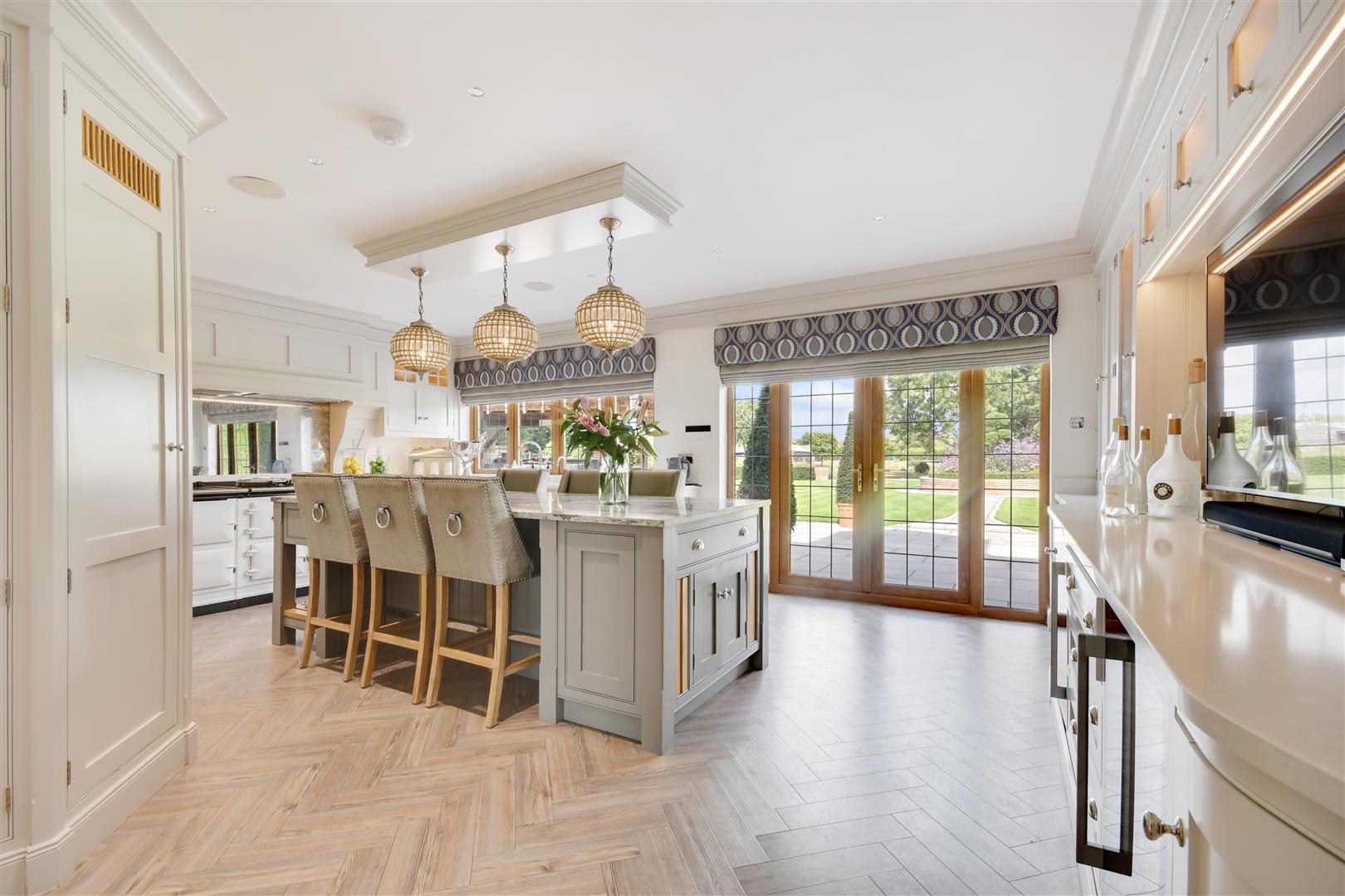 Property Image17263e60-9d38-4bf0-9c87-aefe319bd092