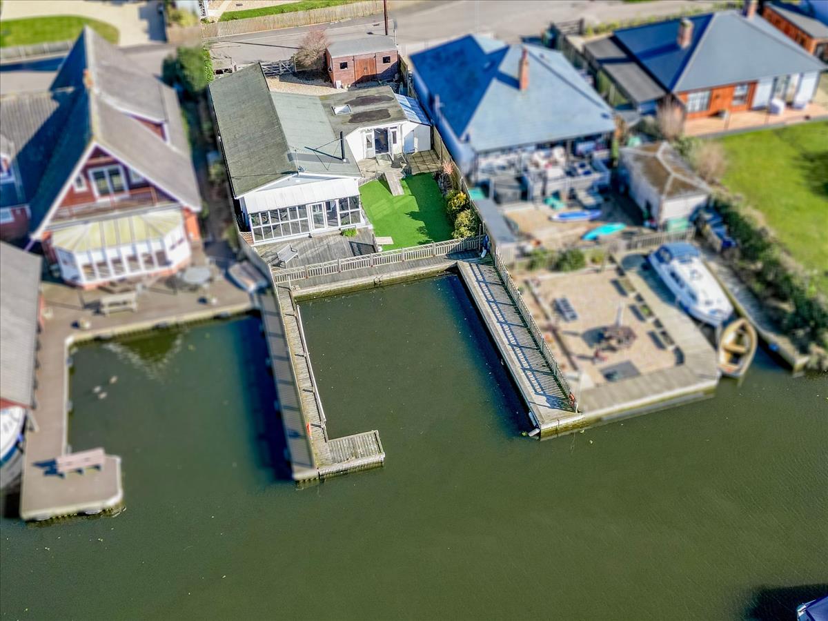 Property Image179bbb45-81b9-47eb-a46f-ea3288311544