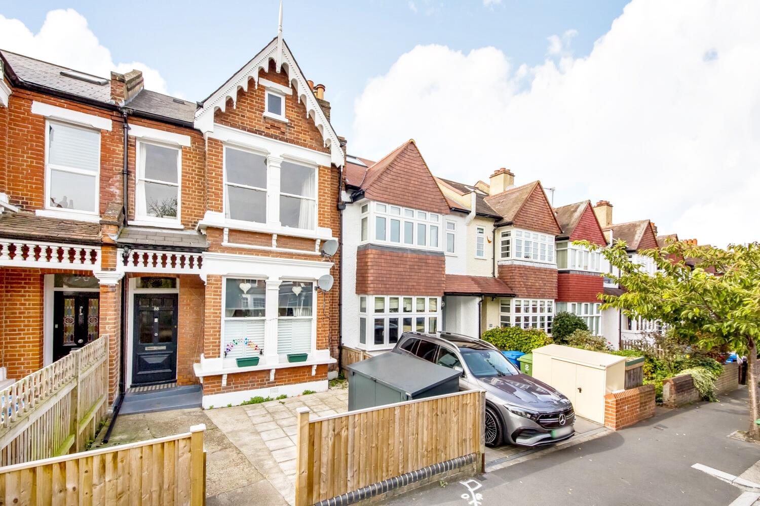 2 bedroom apartment for sale in Beauval Road, Dulwich, SE22 Pedder