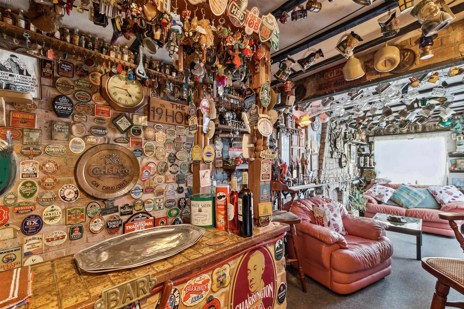 3 bedroom semidetached house for sale in Staveley Gardens, London, W4