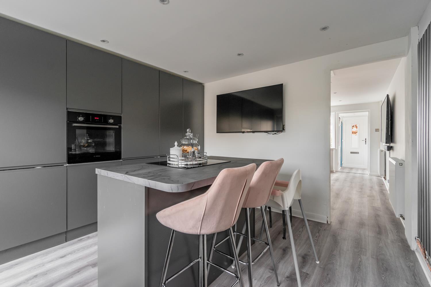 2 bedroom end of terrace house for sale in 38 Mayshade Road, Loanhead