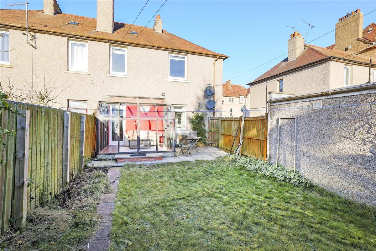 2 bedroom flat for sale in 43 Parkhead Avenue, Edinburgh, EH11 Avenue