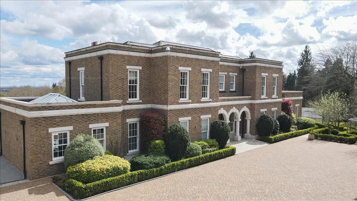 Properties for sale Sandersons Notting Hill & Holland Park Estate Agents